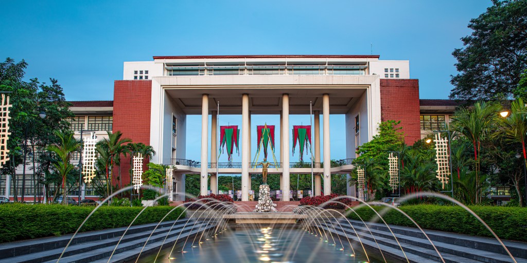 UP Oblation Plaza